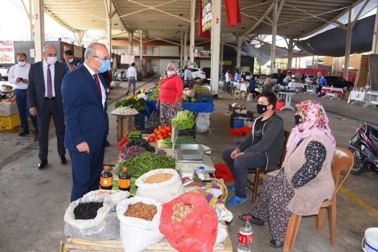 Salihli’de üretici pazarı yeniden açıldı