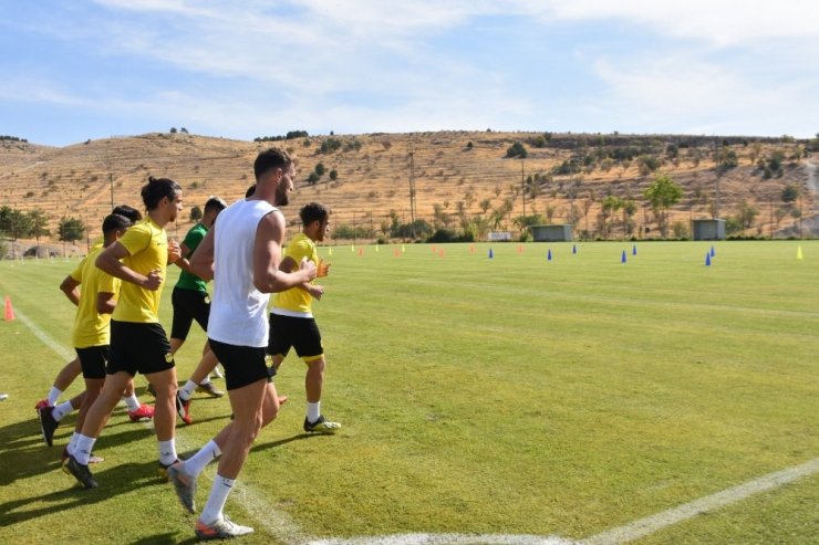 Hamza Hamzaoğlu: "Hedeflerimize taşıyacak kadroyu kurduk"
