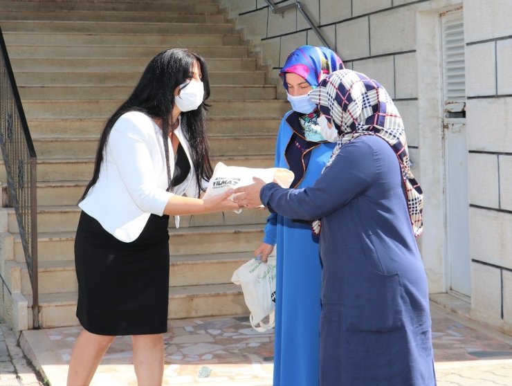 Toroslar’da camilere hijyen desteği