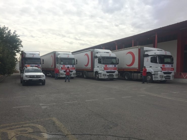 Türk Kızılay’dan Azerbaycan halkına 4 tır dolusu insani yardım