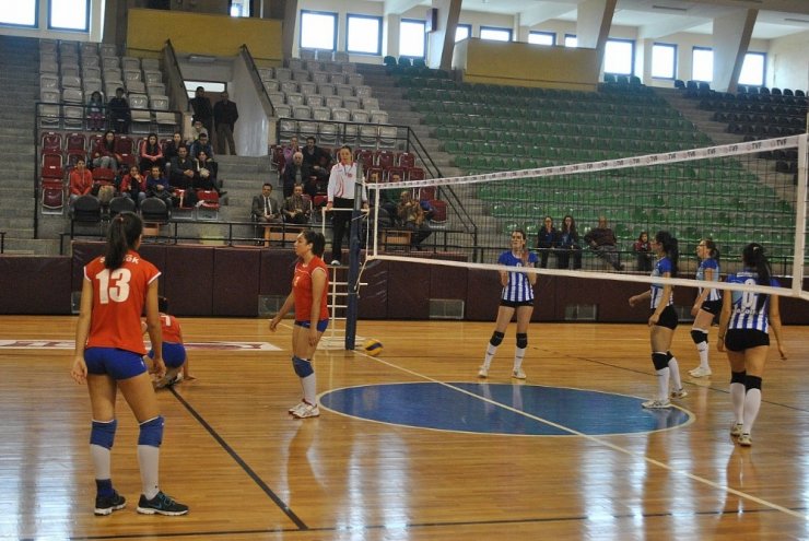 Filede perde açılıyor