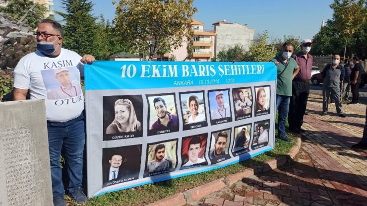 Ankara tren garındaki bombalı saldırıda ölen 103 kişi Malatya’da anıldı