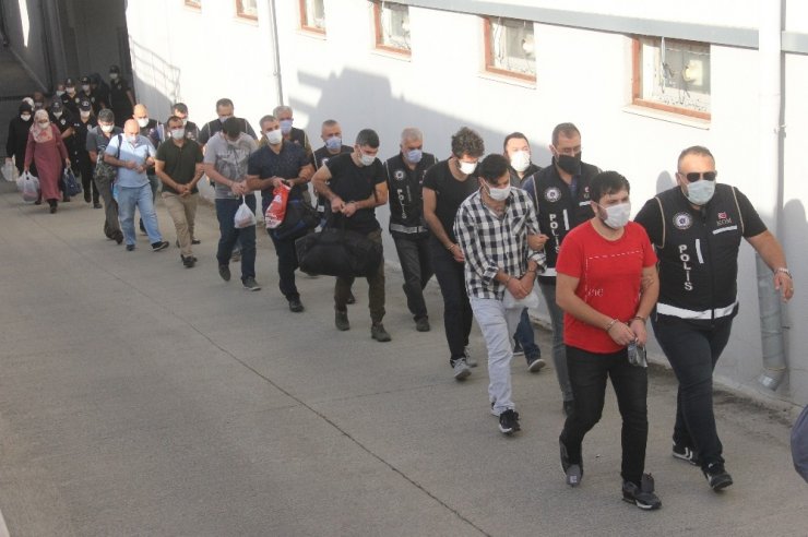 21 FETÖ zanlısından 7’si tutuklandı