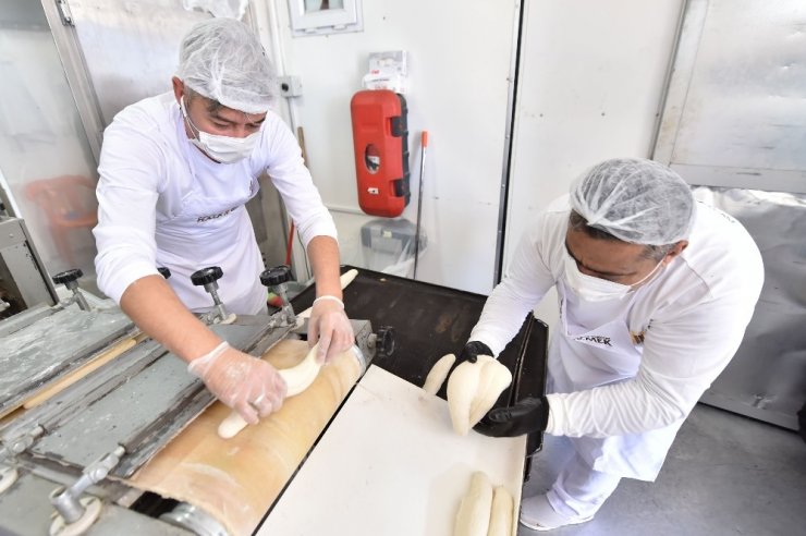 Halk Ekmek mobil ekmek fırını ile Başkent yollarında