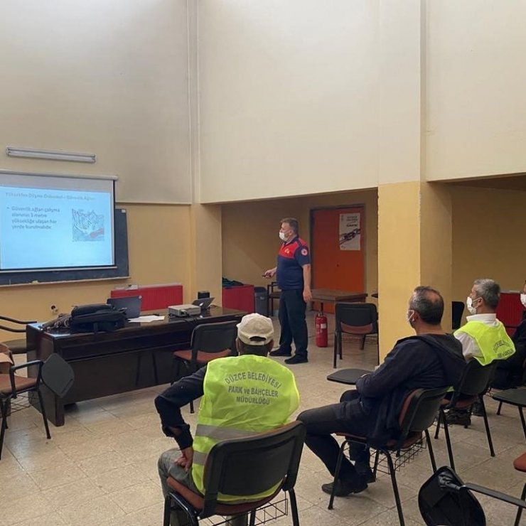 Sertifikalı eğitimler devam ediyor