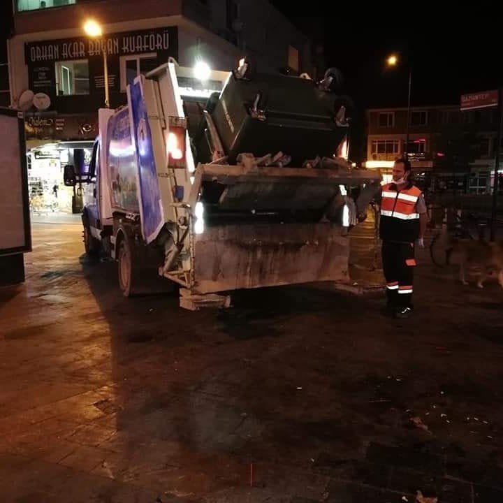 Temizlik işleri müdürlüğü çalışmalarını sürdürüyor