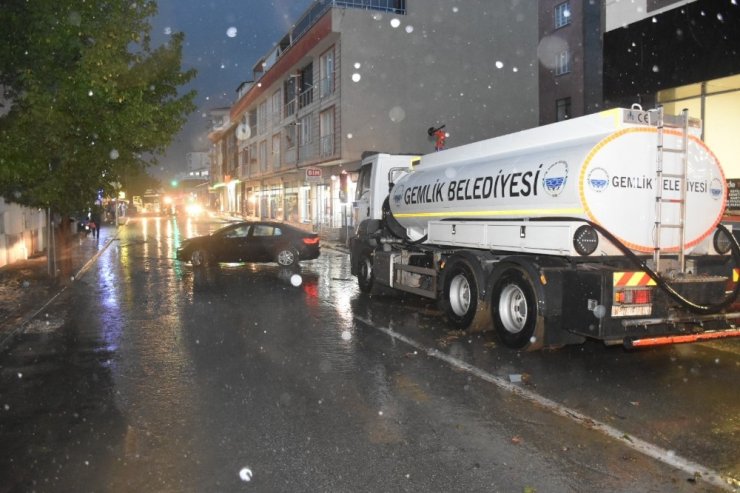Aşırı yağışta belediye teyakkuza geçti