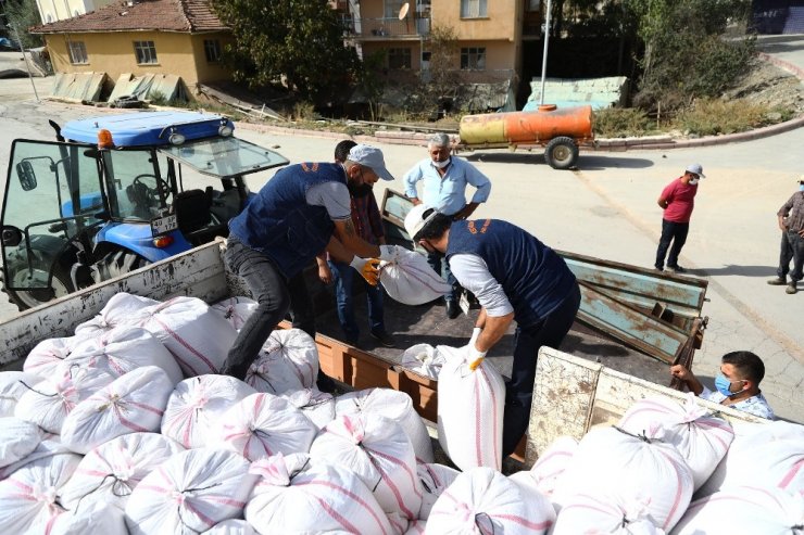 Keçiören Belediyesinden çiftçilere tohum desteği