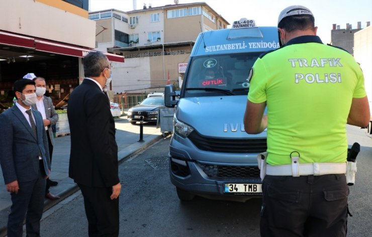 Sultanbeyli’de maske ve mesafe kurallarına uymayan bin 55 kişiye 1 milyon 191 bin lira para cezası kesildi