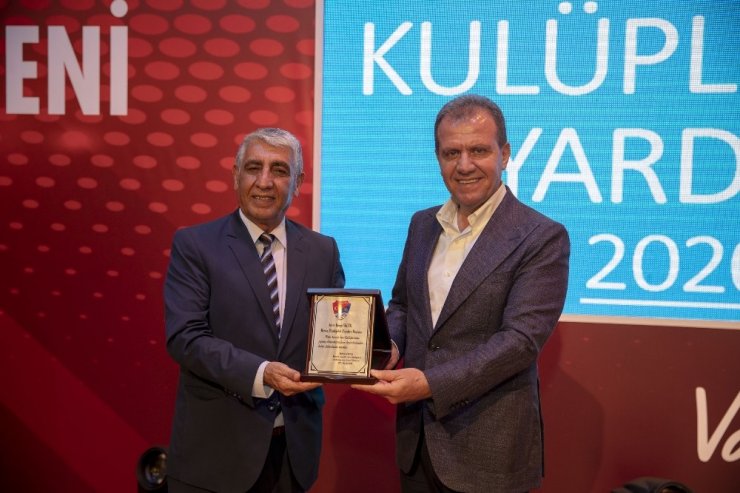 Mersin Büyükşehir Belediyesi 160 amatör spor kulübüne 860 bin TL nakdi yardım yaptı