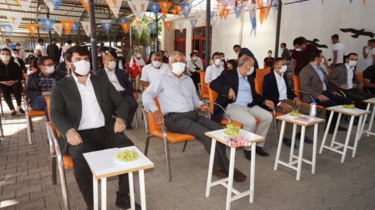 Sarıgöl AK Parti Gençlik Kolları’nda ’Batuk’ güven tazeledi