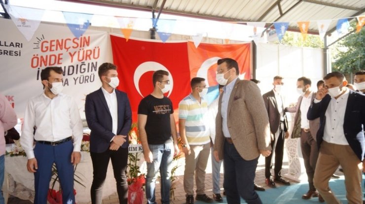 Sarıgöl AK Parti Gençlik Kolları’nda ’Batuk’ güven tazeledi