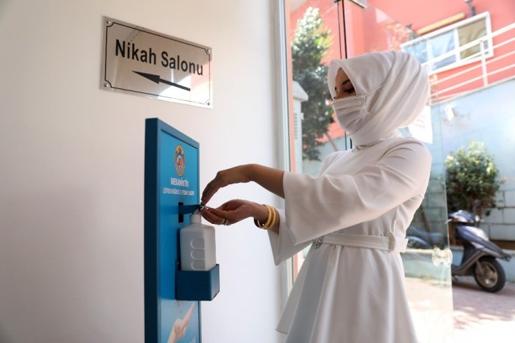 Evlilik için 10.10.2020 tarihini seçtiler