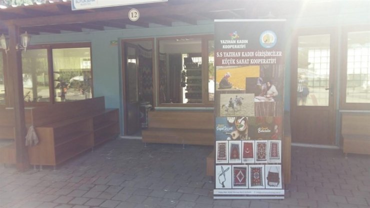 Yazıhan doğal ürünleri üretici pazarında