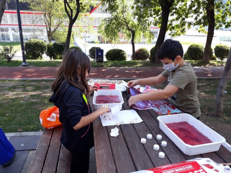 Bahçelievler’de okulu özleyen çocuklar için anlamlı etkinlik