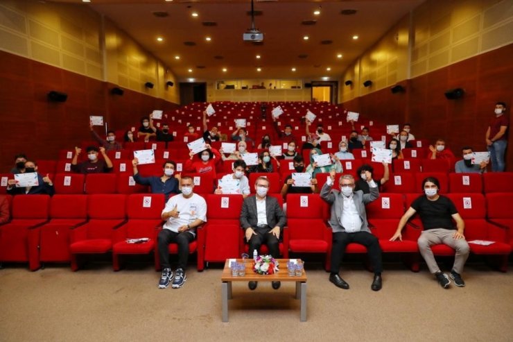 Başakşehir’in ilk youtuberları mezun oldu