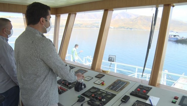 Başkan Alan, Elazığ-Tunceli arasında feribotla yolcu taşıdı