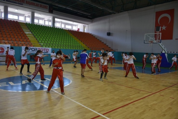 DAN Kuşak sınavları Elazığ’da yapıldı
