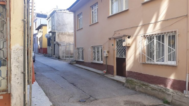 Güpegündüz kız kaçırdılar