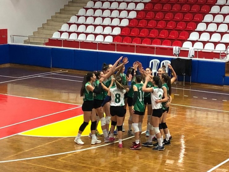 Salihli’nin sultanları galibiyetle başladı