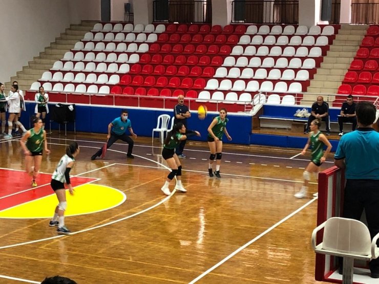 Salihli’nin sultanları galibiyetle başladı