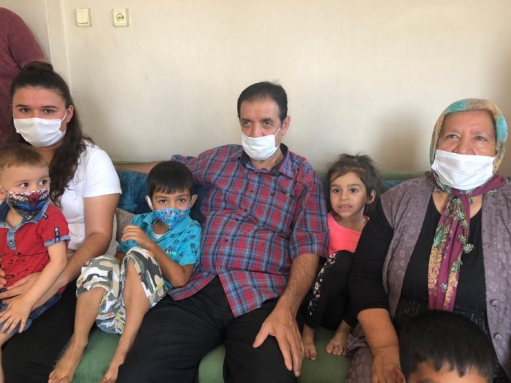 Libya’da kurtarılan Türk davul zurnayla karşılandı