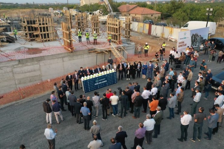 Yeşilyurt Belediyesi Yeşil Topsöğüt konutlarının temeli törenle atıldı