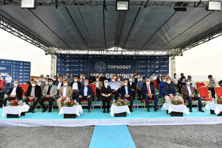 Yeşilyurt Belediyesi Yeşil Topsöğüt konutlarının temeli törenle atıldı