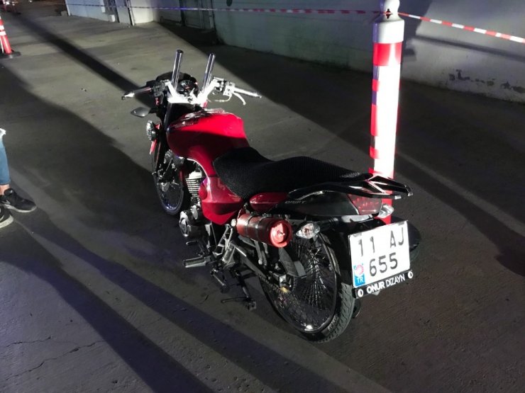 15 yaşındaki ehliyetsiz motosiklet sürücüsüne ceza yağdı