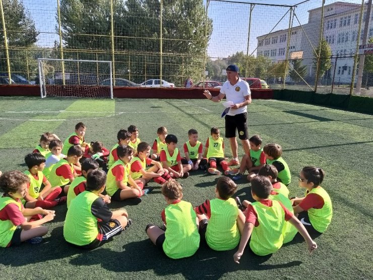 Alt yapıda dörtlü turnuva