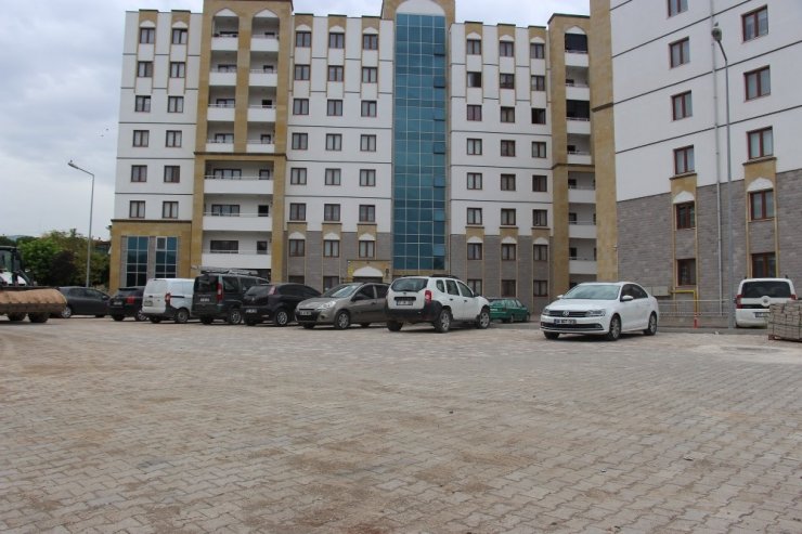 750 araçlık otopark trafiği rahatlattı