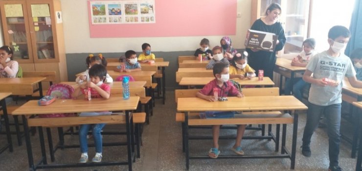 Ev hanımlarının yardım durağı Toptepe Köyü oldu