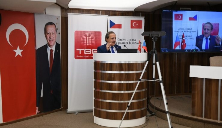 Başkan Şahin ve Büyükelçi Pavek “akıllı şehir” deneyimlerini paylaştı