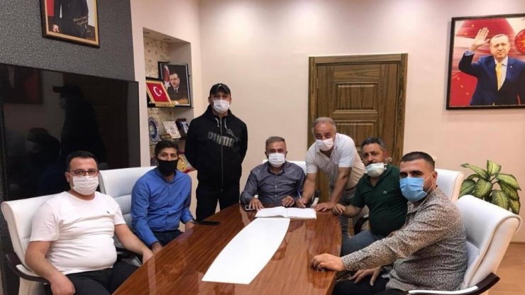 Develispor Ahmet İzgi ile sözleşme imzaladı