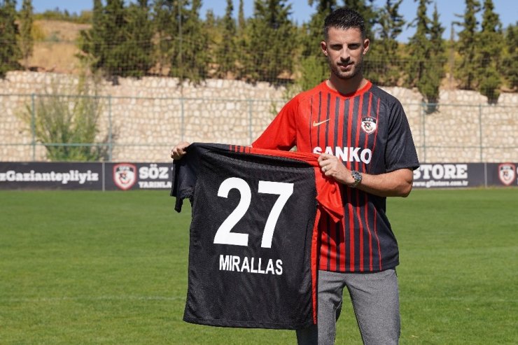 Mirallas’ın transferi dünya basınını şaşkına çevirdi