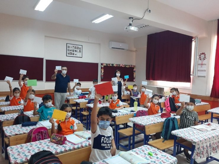 Hataylı öğrencilerden Cumhurbaşkanı Aliyev’e destek mektubu