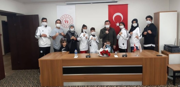 Kabakçı’dan şampiyonlara ziyaret