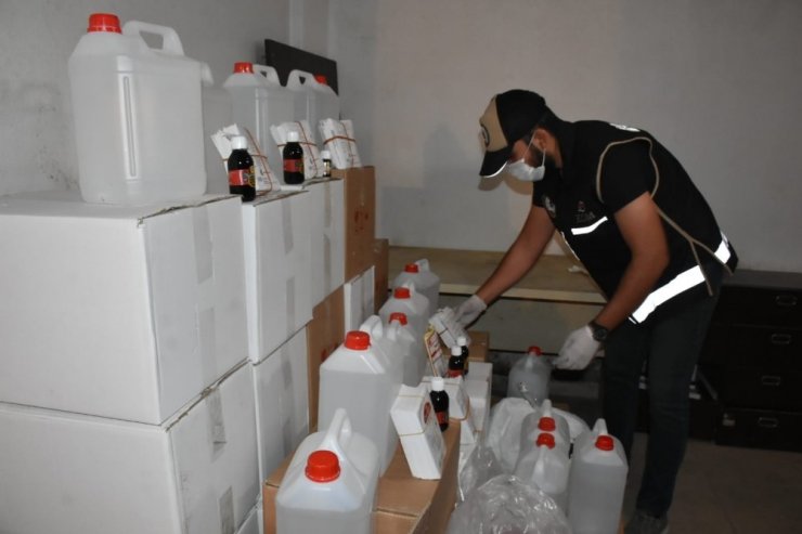 İzmir’de sahte alkol satışlarında kilit isim yakalandı