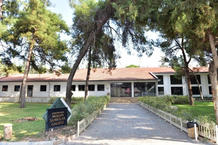 Yıllardır bacası tütmeyen eski fabrikaya, ödül yağdı