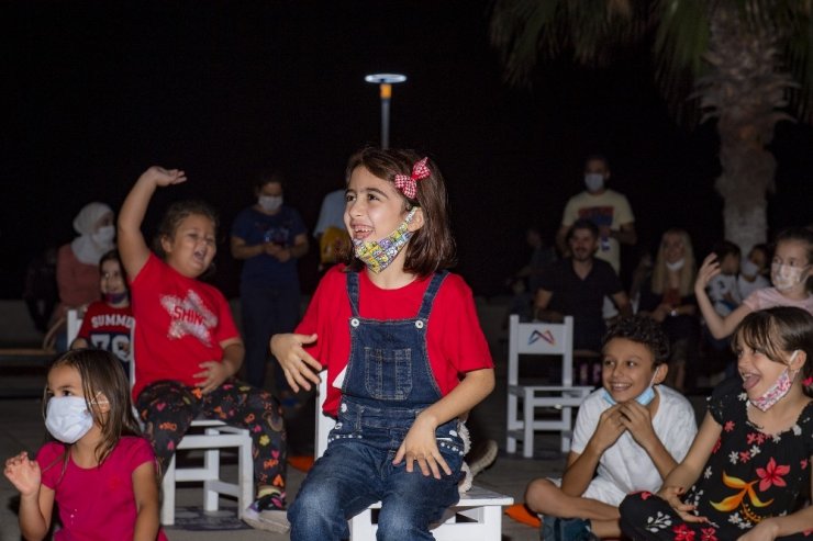 Dünya Kız Çocukları Günüde çocuklar doyasıya eğlendi