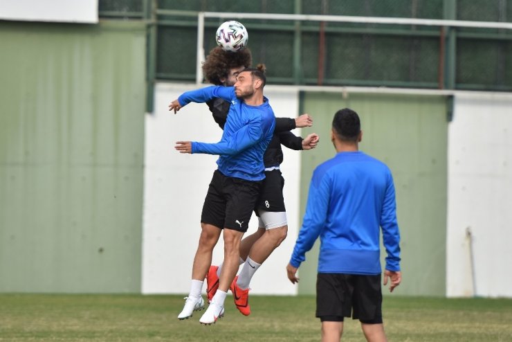 Manisa FK’da keyifler yerinde