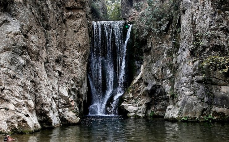 Tarih içindeki doğal güzellik Yarhisar Şelalesi sonbaharda da ilgi çekiyor
