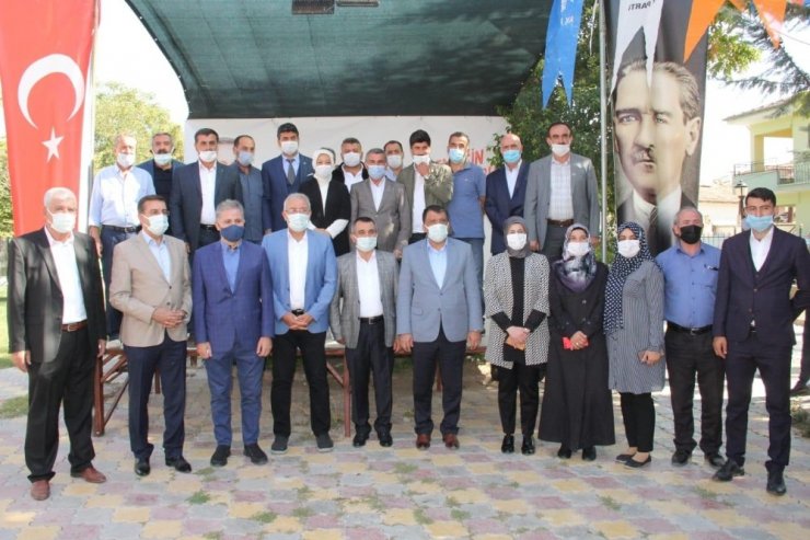 AK Parti heyetinden 3 ilçede toplantı