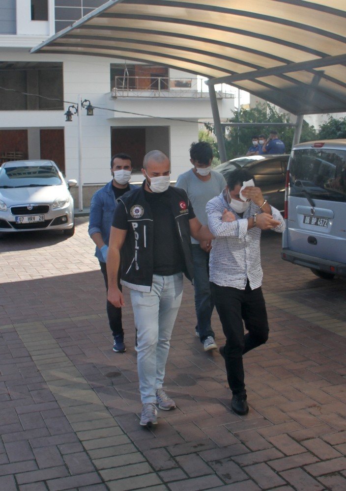 Alanya’da uyuşturucu tacirleri tutuklandı