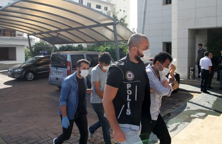 Alanya’da uyuşturucu tacirleri tutuklandı