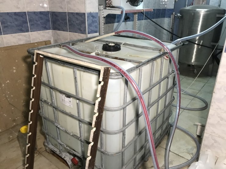 Avcılar’da etil alkol operasyonu; 3 gözaltı