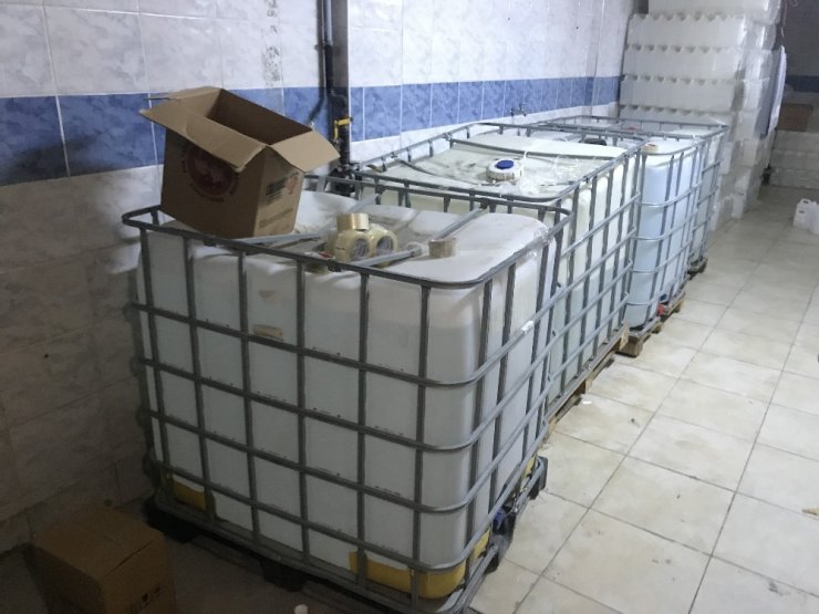 Avcılar’da etil alkol operasyonu; 3 gözaltı
