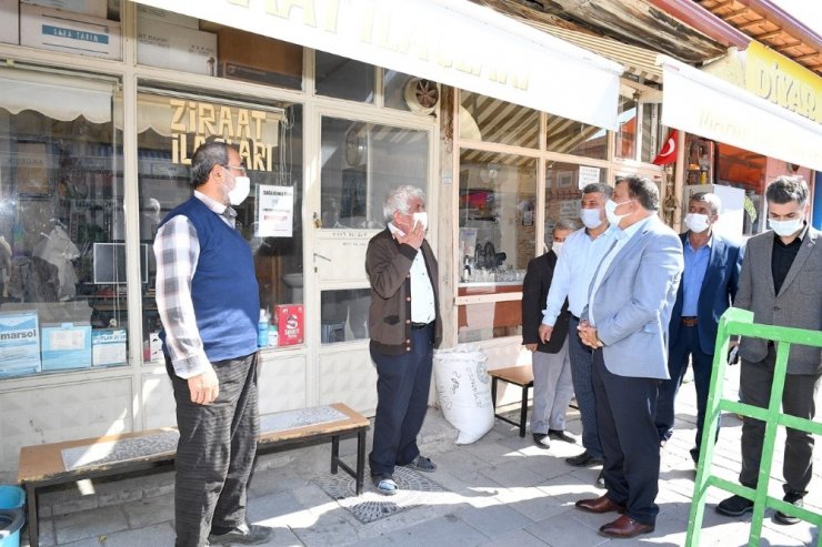 Başkan Gürkan, Akçadağ’da esnaf ve vatandaşlarla bir araya geldi