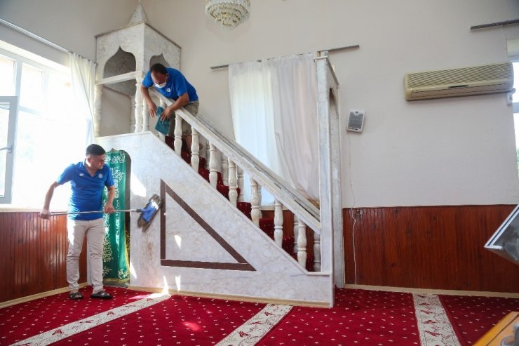 Erdemli Belediyesi’nin camilere desteği sürüyor