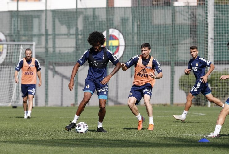Fenerbahçe Göztepe hazırlıklarını sürdürdü